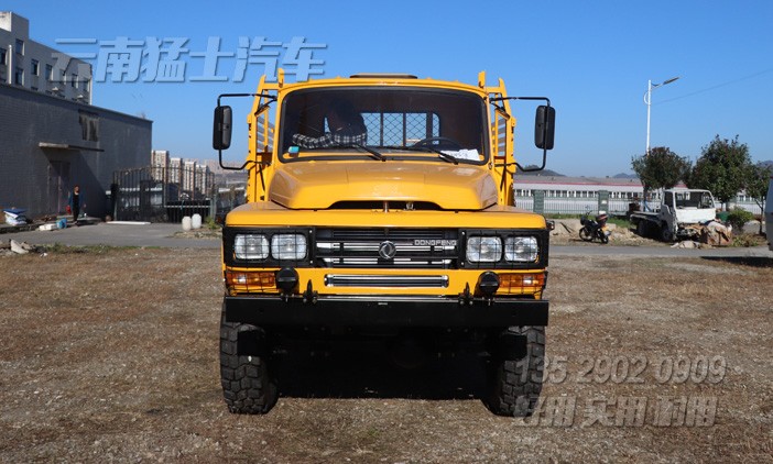 東風(fēng)六驅(qū)卡車(chē),六驅(qū)越野車(chē),東風(fēng)軍車(chē),軍用運(yùn)輸車(chē),越野卡車(chē),尖頭卡車(chē)