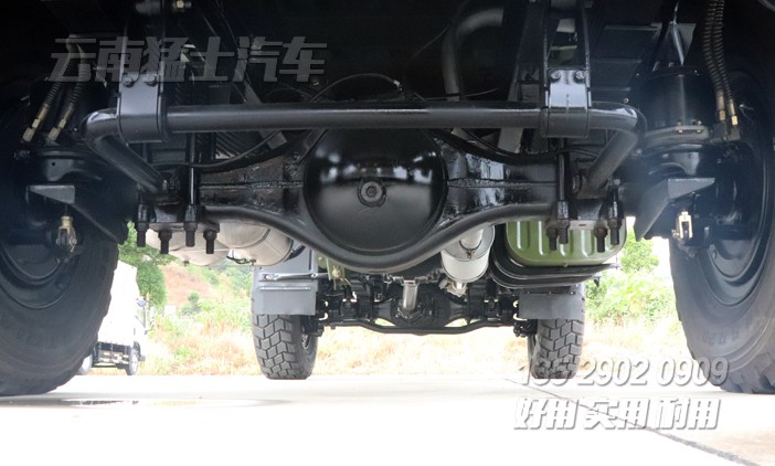 四驅(qū)東風天錦,3.5噸載貨車,天錦運兵車,4*4卡車出口,東風天錦配置