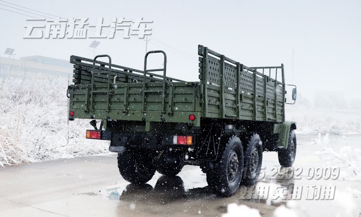 東風(fēng)六驅(qū)卡車,六驅(qū)越野卡車,EQ2100,東風(fēng)軍車,軍用運兵車,全驅(qū)運兵車,尖頭越野卡車,東風(fēng)245