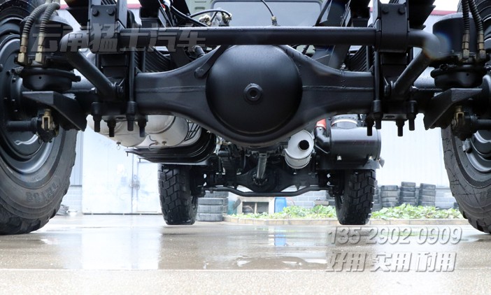東風四驅(qū)底盤,越野專用車底盤,專用車底盤定制,卡車底盤出口,16噸底盤,4*4卡車底盤